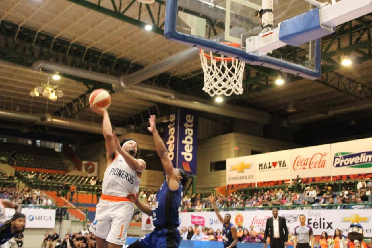 Juego entre Pioneros de Los Mochis y Halcones de Ciudad Obregón este miércoles 27 de marzo de 2024 en la Liga Cibacopa