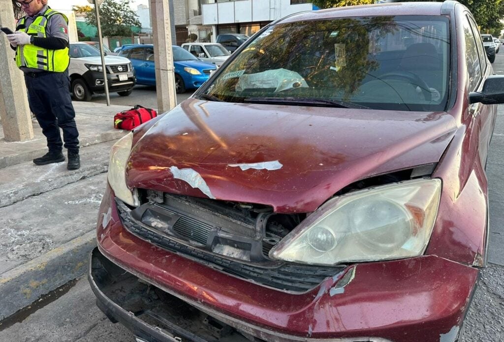 Camioneta que se impactó con el vehículo