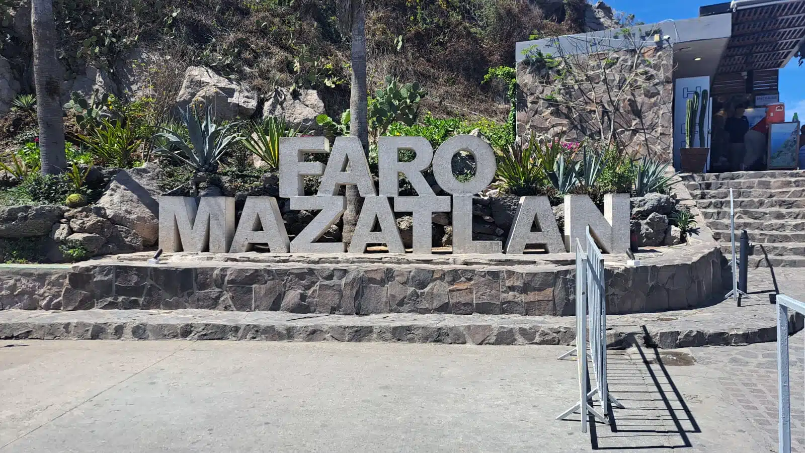 Entrada al Faro Mazatlán