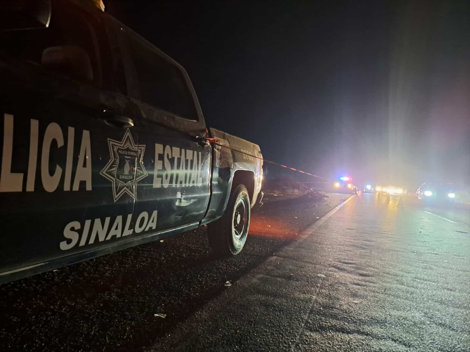 Patrulla de la Policía Estatal sobre la carretera México 15