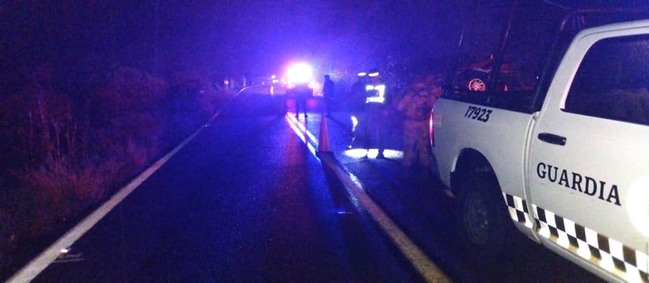 El accidente ocurrió sobre la carretera Mazatlán-Durango.