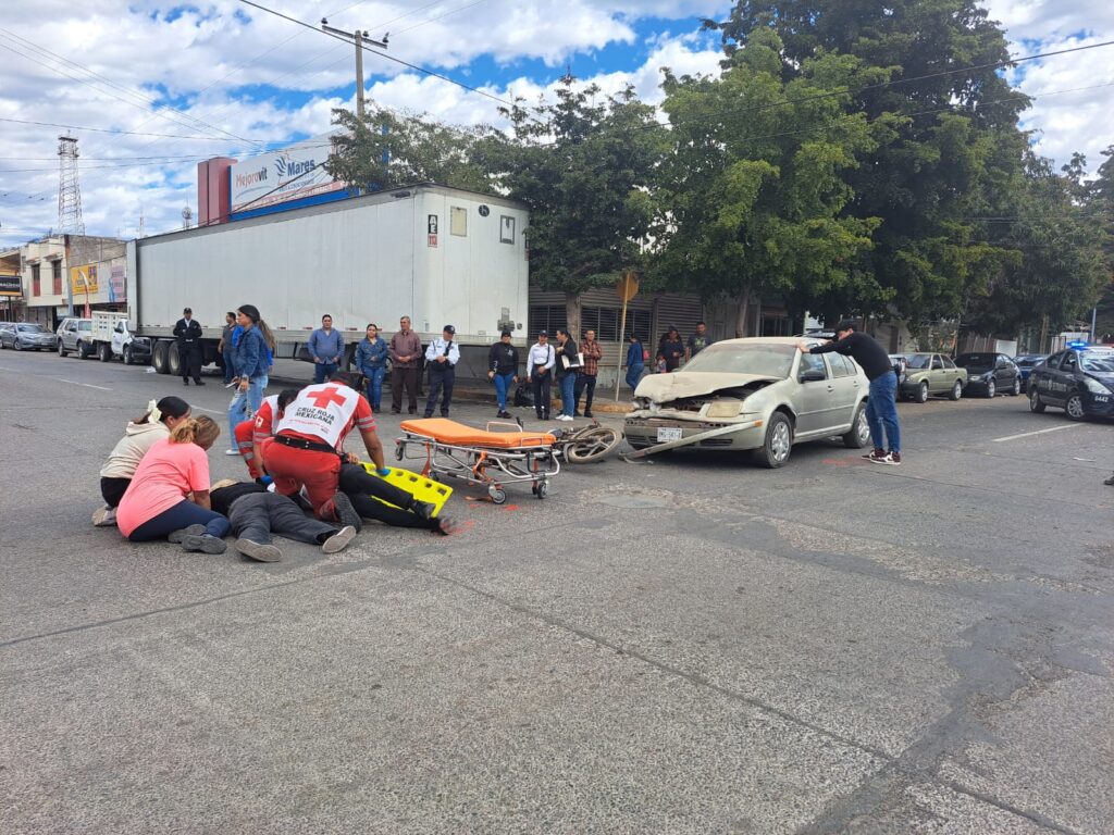 Simulacro de fatal accidente en pleno Centro de Guasave