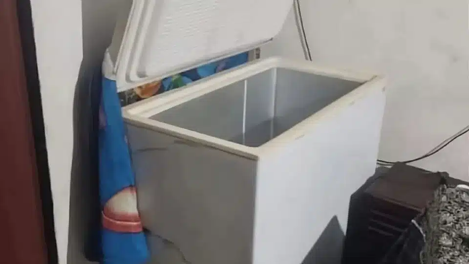 Abuela descubre cuerpo de su nieto al interior de un refrigerador