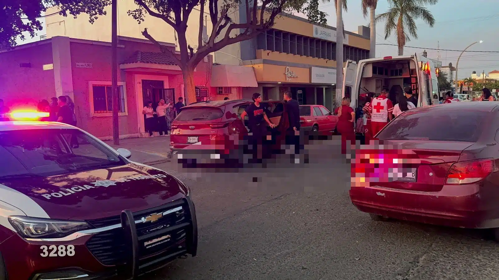 El choque ocurrió en el sector Centro de Los Mochis.