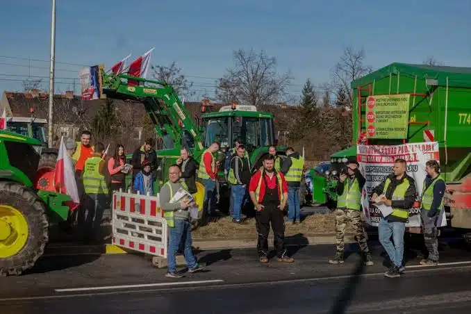 Agricultores polacos se suman a las manifestaciones contra la UE