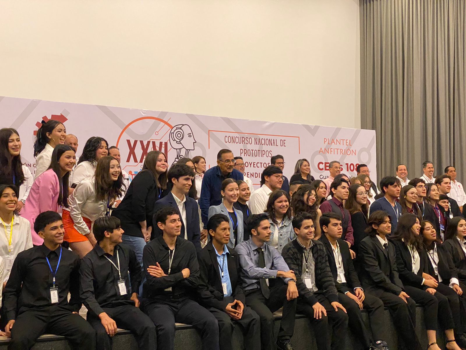 Alumnos del Cetis, Dgeti y Cbtis destacan en el Concurso Nacional de Prototipos y Proyectos de Emprendimiento.