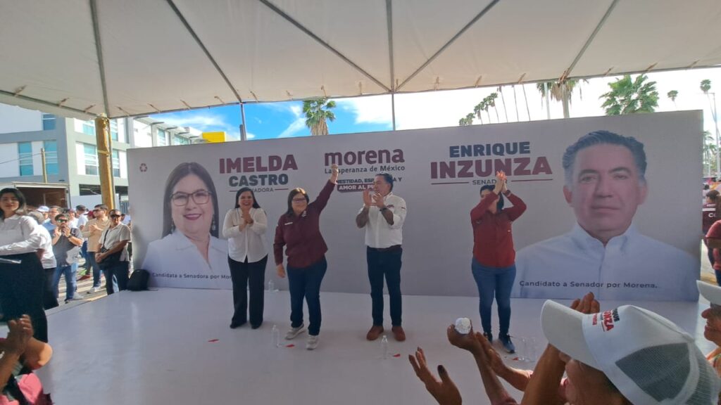 Ana Elizabeth Ayala Leyva en su inicio de campaña en Ahome en su reelección por el partido de Morena a diputada federal por el Distrito 02 junto a Imelda Castro y Enrique Inzunza