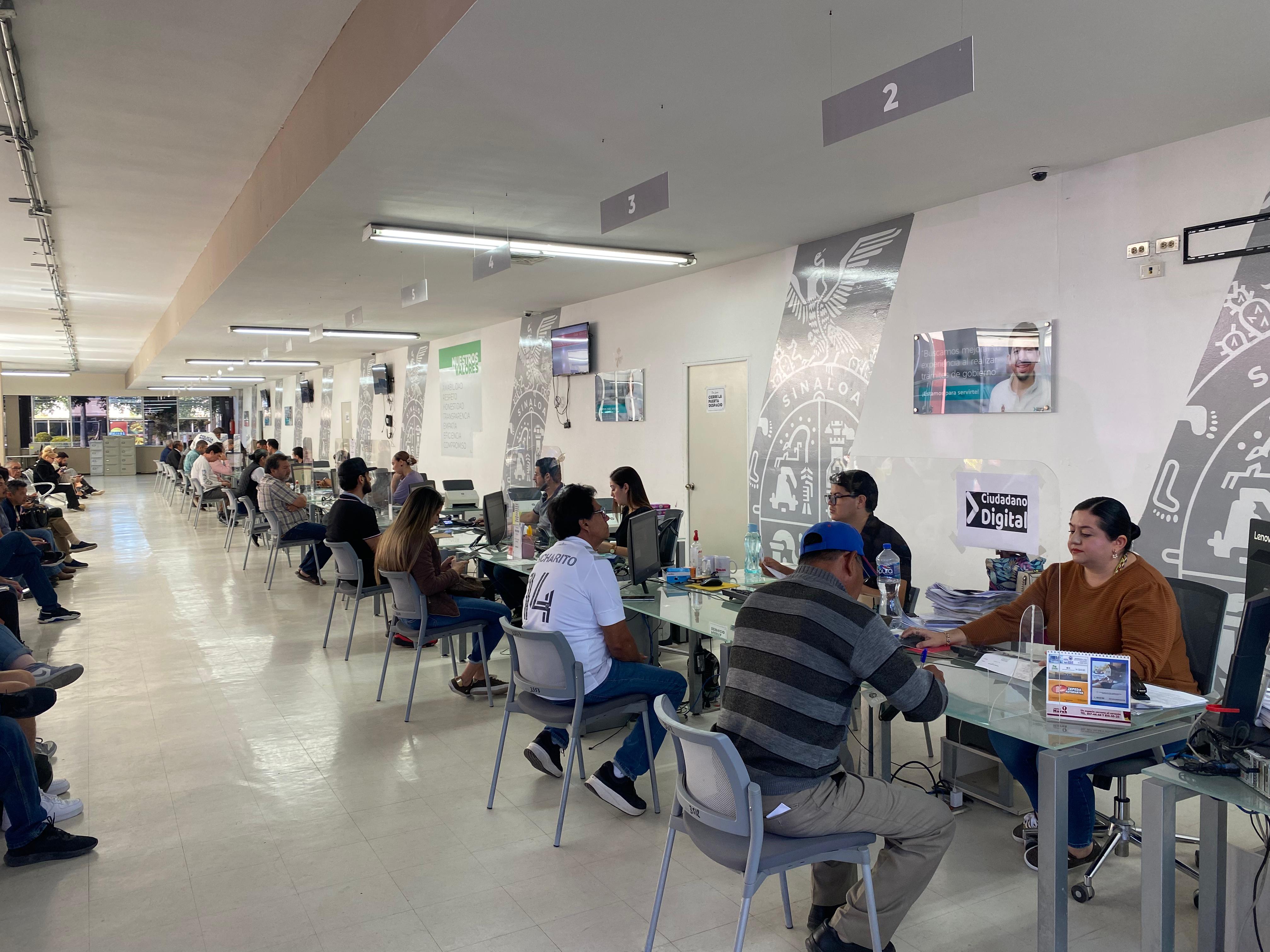 Así lucen las oficinas de Recaudación de Rentas en Los Mochis.