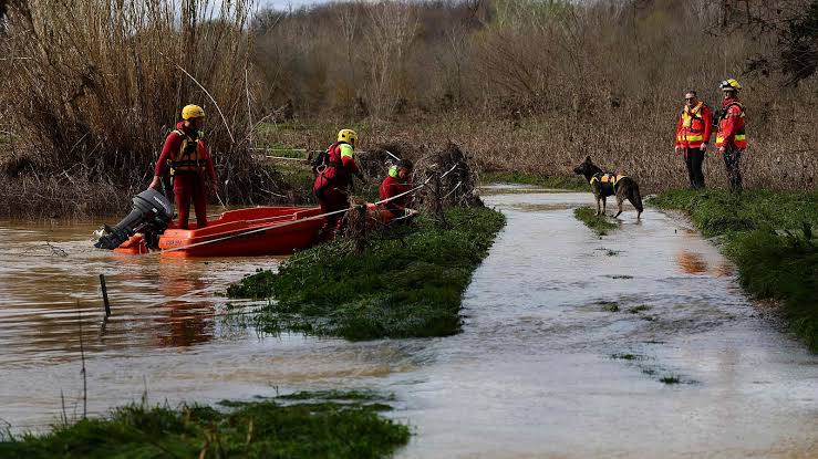 Aumentan a cinco las víctimas mortales tras temporal en Francia