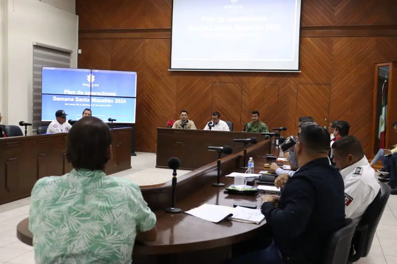 Autoridades discuten Plan operativo de vacaciones Semana Santa 2024 en Mazatlán