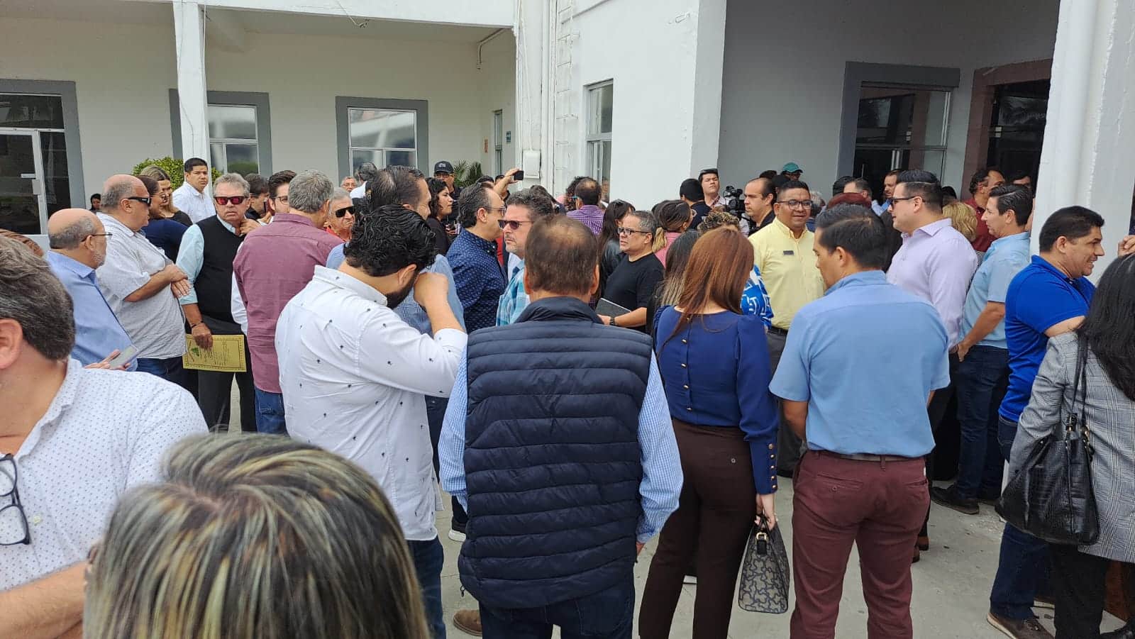Reunión de bandas sinaloense con autoridades del municipio