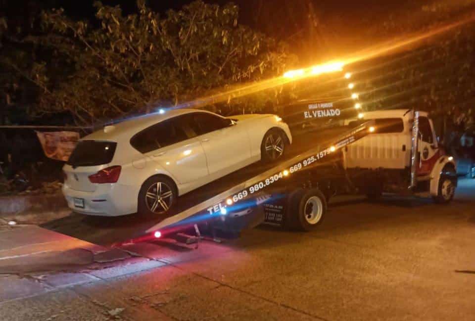 Vehículo de la marca BMW, asegurado
