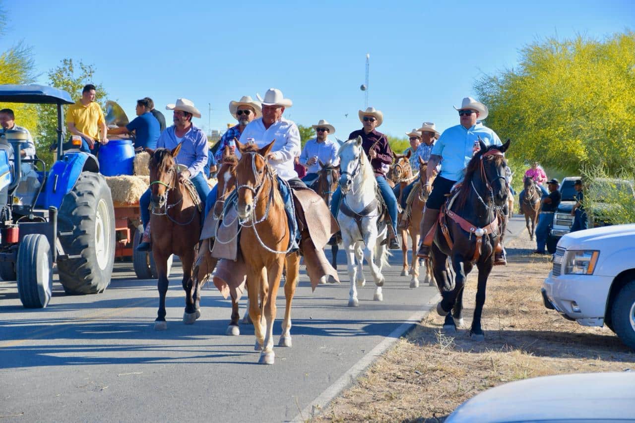 Cabalgata hacia las aguas termales de La Ciénega de Casal