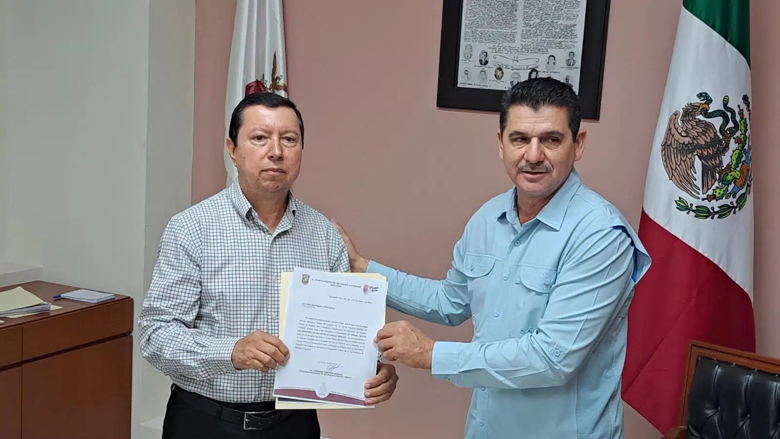 aprobaron a Carlos Adrián López como oficial mayor