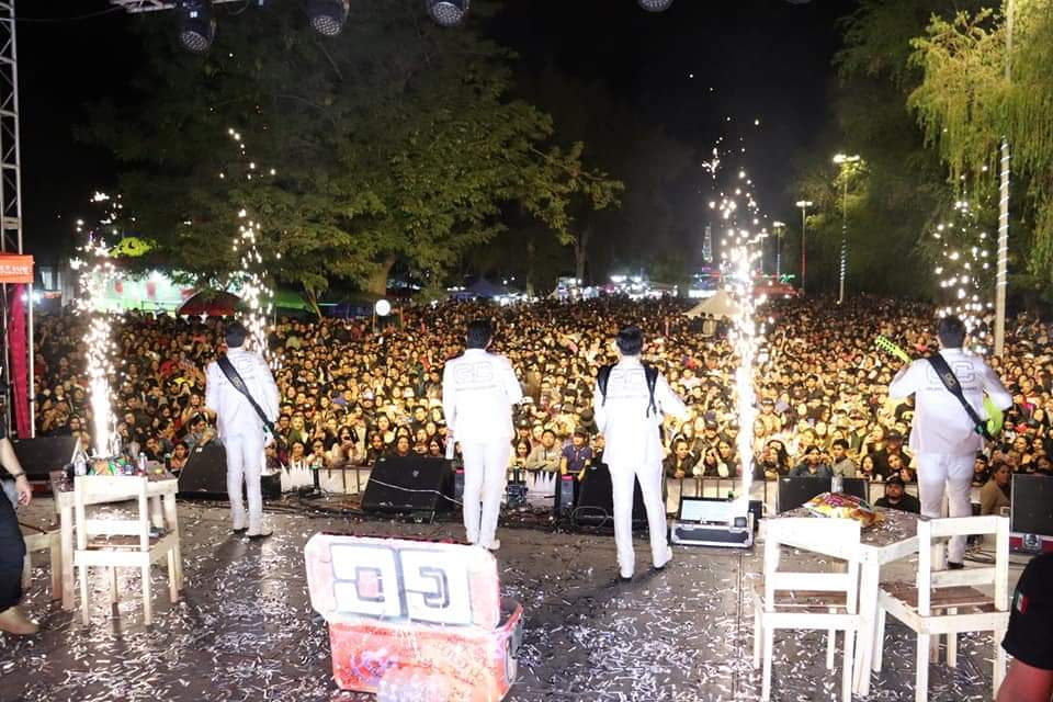 Personas en el Carnaval de Sinaloa de Leyva 2024