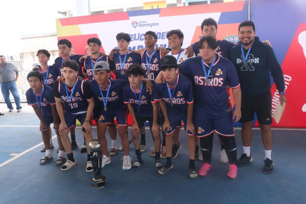 Jugadores del Colegio Remington en la Copa ALJUVI 2024 en Mazatlán