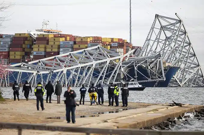 Dan por muertos a los seis desaparecidos tras derrumbe de puente de Baltimore