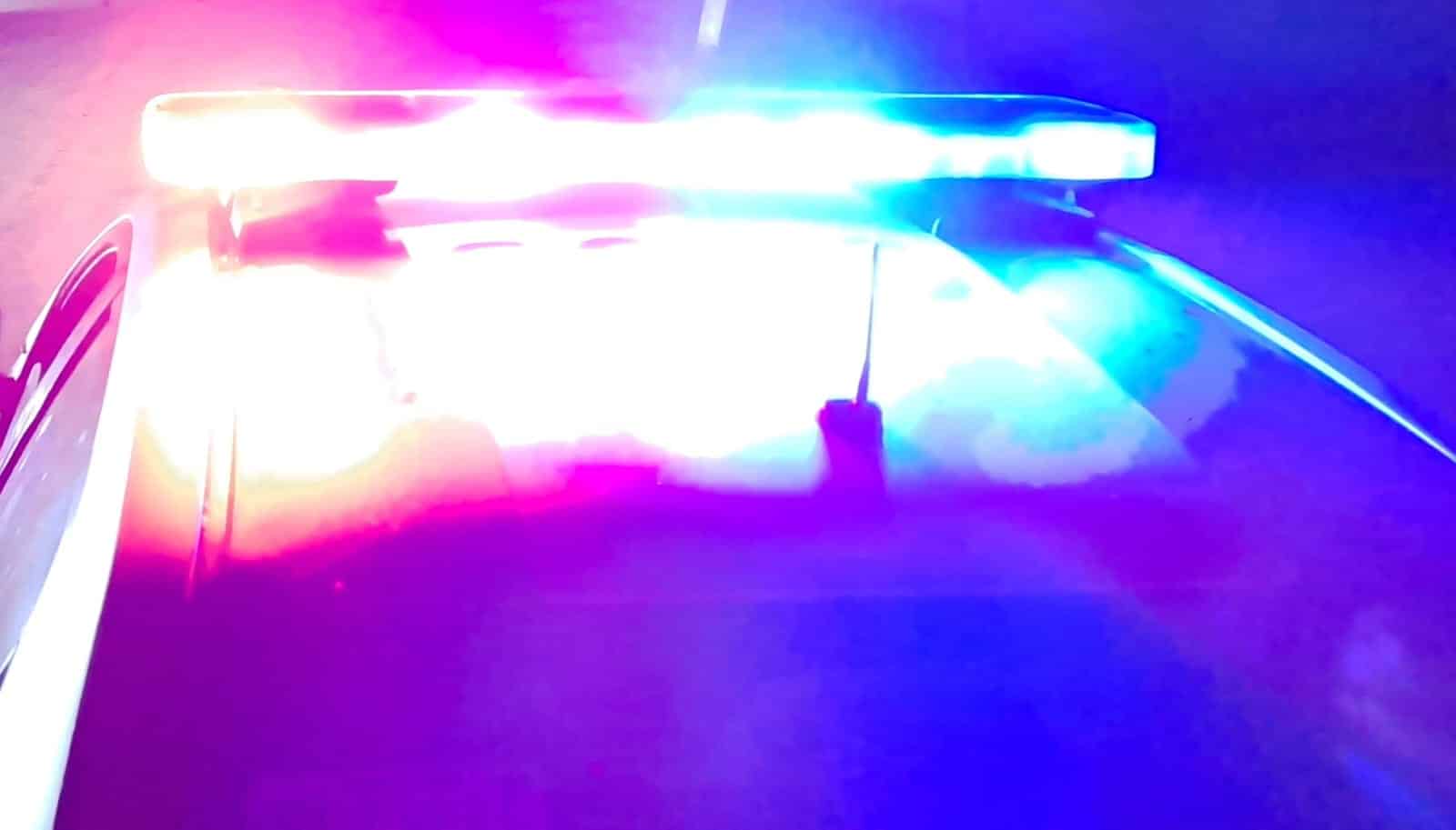 Elementos preventivos se dirigieron al sitio donde ocurrió el robo violento de vehículo.