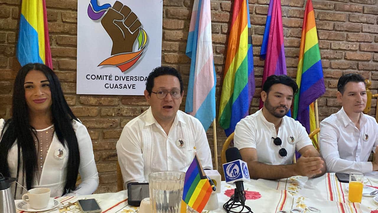 Integrantes del Comité de la Diversidad en Guasave