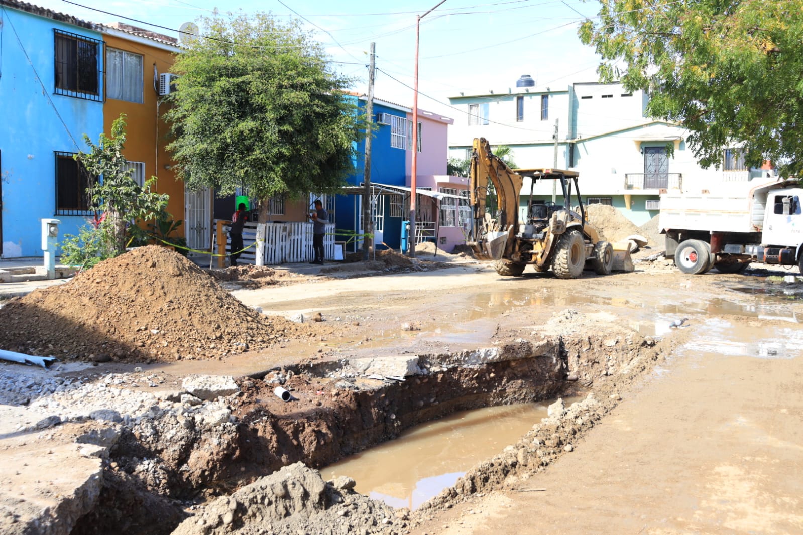 Drenaje en el Infonavit Alarcón en Mazatlán