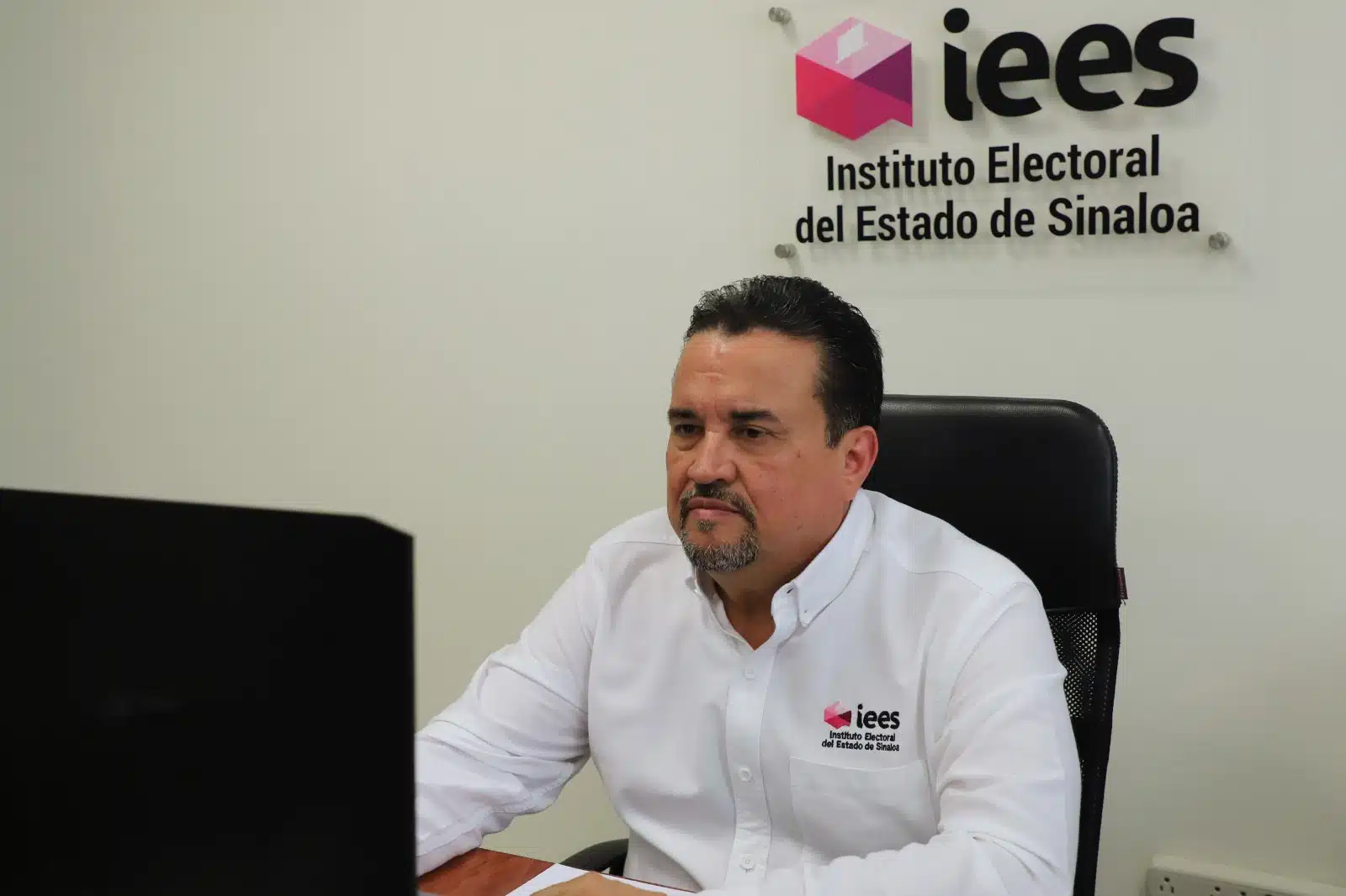 El consejero electoral y titular de la Comisión de Organización y Vigilancia Electoral, Martín González Burgos