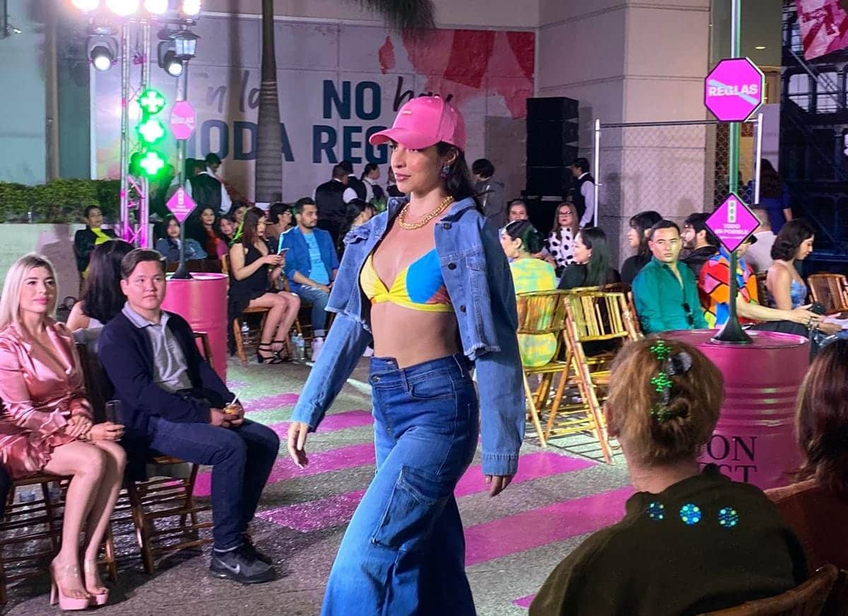 Pasarela del Fashion Fest de Liverpool Marina