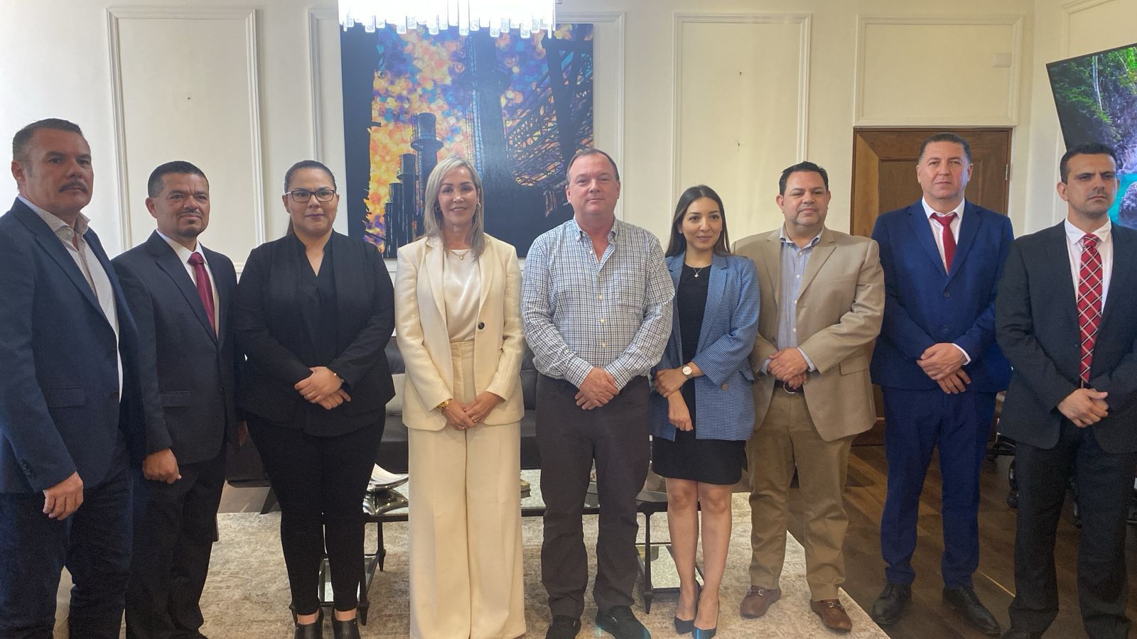 Gerardo Hervás tomó protesta a cinco funcionarios del Ayuntamiento de Ahome.