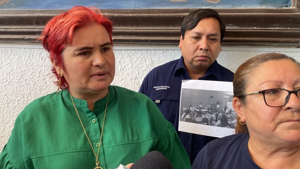 Guerreros Unidos toma el Palacio de Guasave