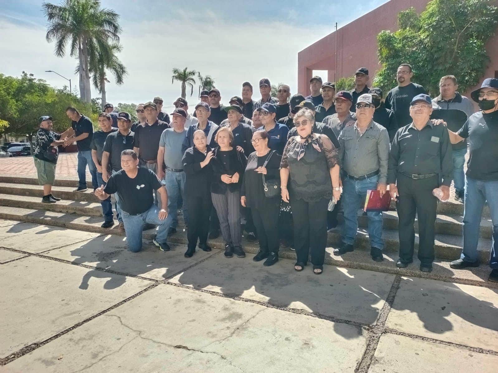 Guerreros Unidos en huelga de hambre en Guasave