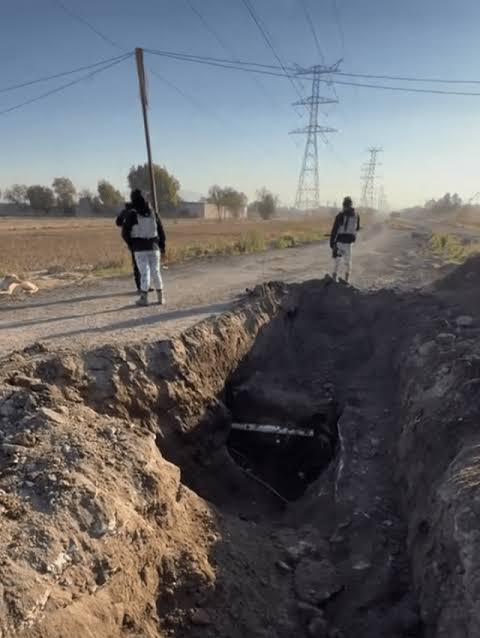 Hallan dos cuerpos al interior de túnel usado por huachicoleros en Edomex