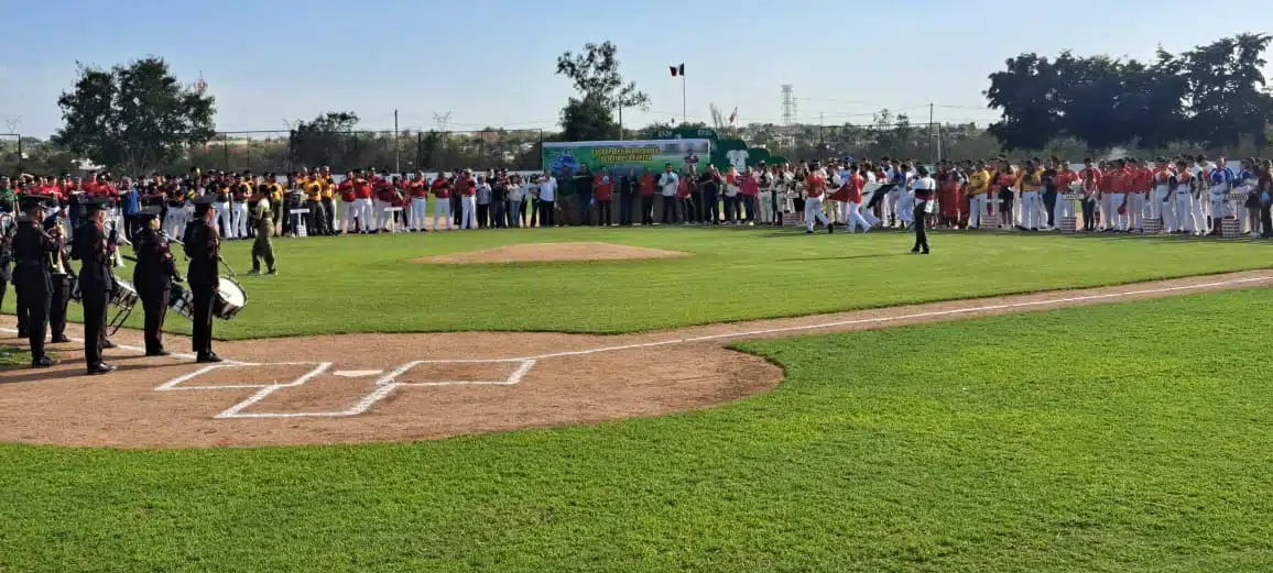 Una gran fiesta se llevó a cabo en la inauguración de la Liga Tim Premier Arturo Peimbert Camacho