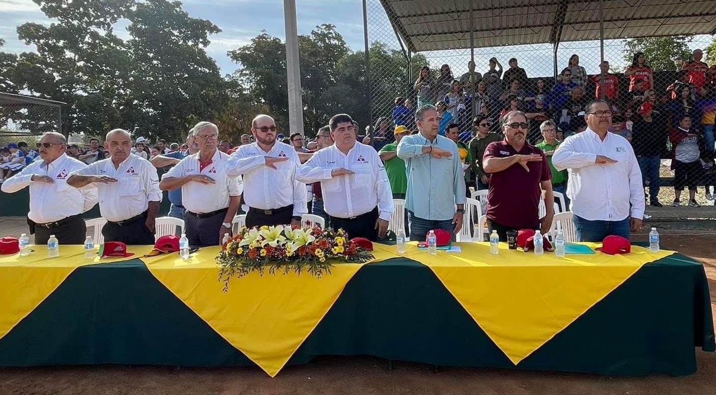 Invitados especiales en la inauguración del Torneo Nacional categoría 9 Años en Ahome