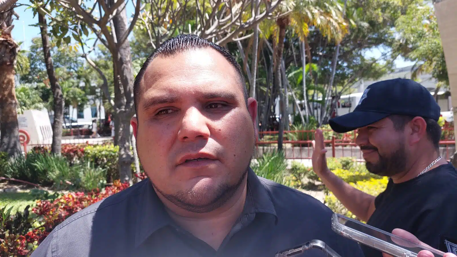 Jaime Othoniel Barrón Valdez, secretario de Seguridad Pública, en entrevista con los medios de comunicación en Mazatlán