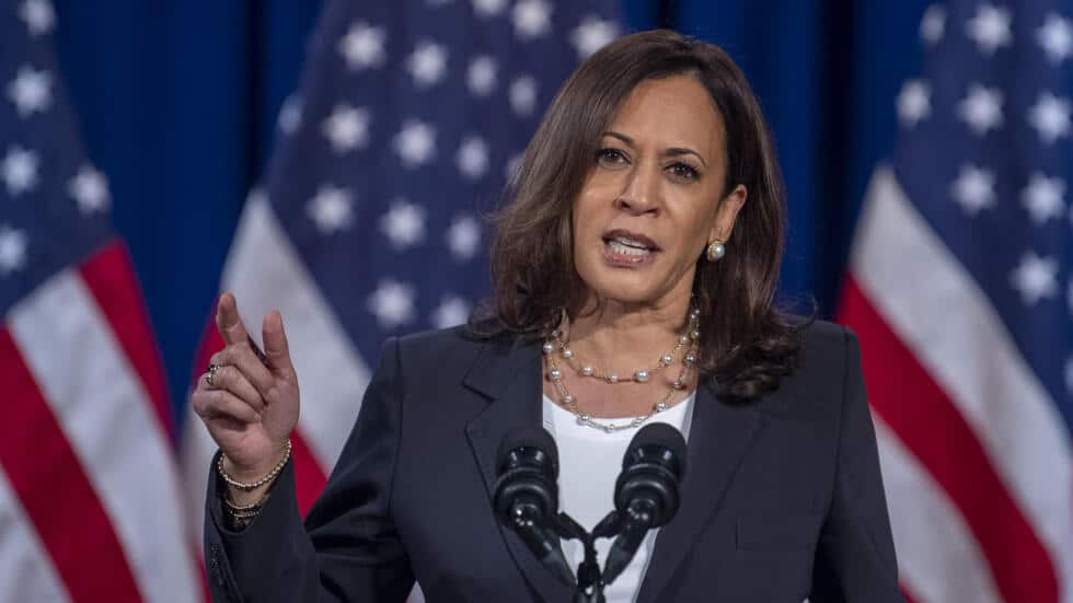 Kamala Harris dice que nadie debería ir a prisión por fumar marihuana