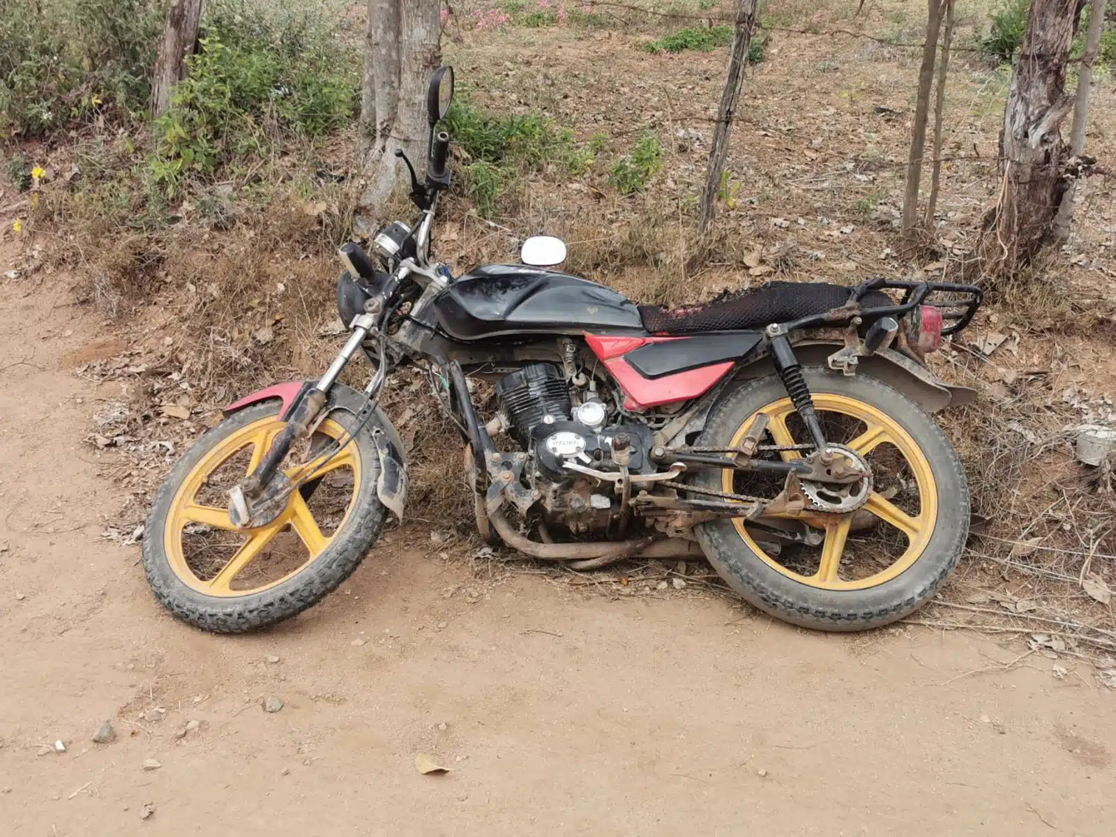 Motocicleta asegurada de la marca Italika con reporte de robo en Mazatlán