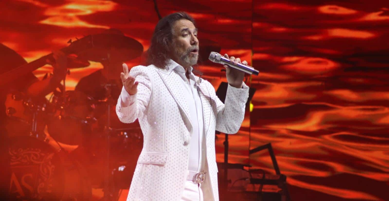 Marco Antonio Solís 