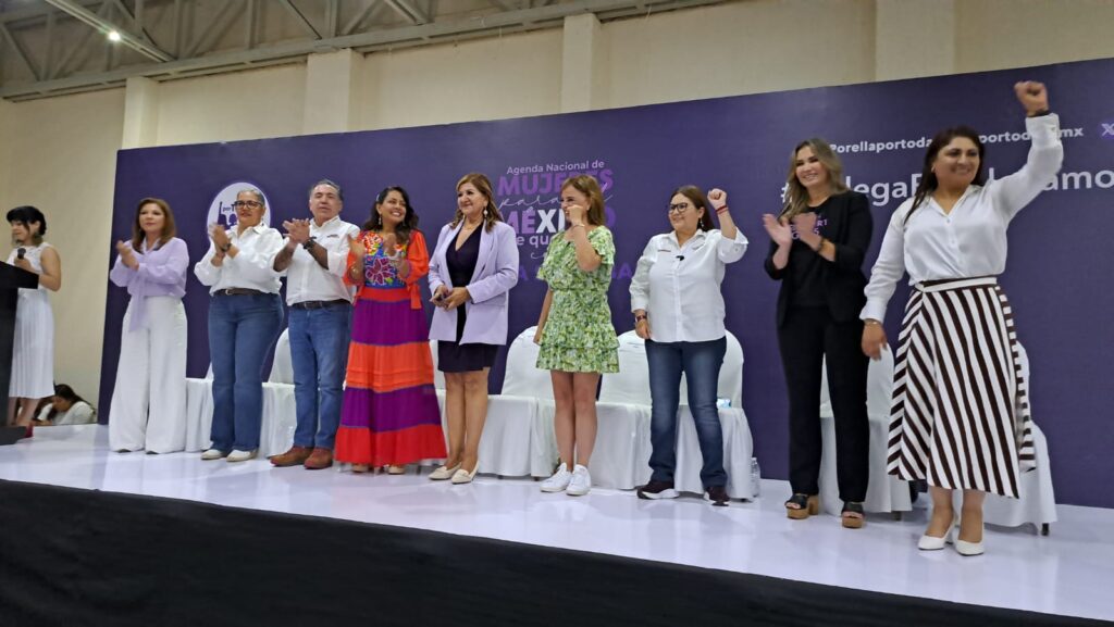 Mujeres sinaloenses se suman al proyecto "Por ella, por todas"