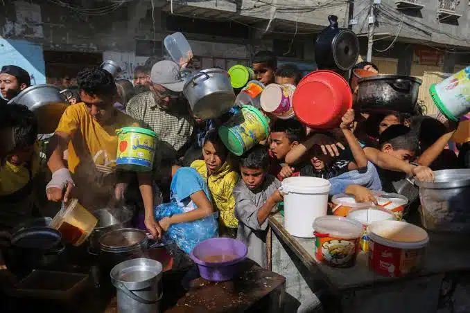 Ordenan a Israel liberar paso de suministro de víveres en Gaza