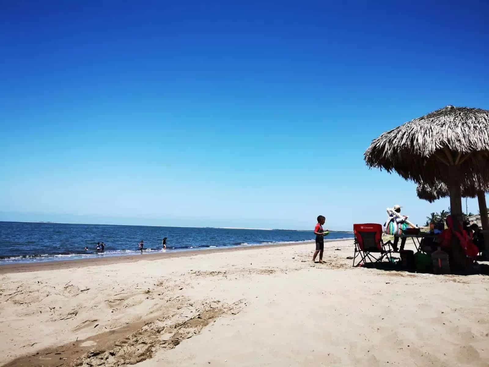 Instalarán centros de acopio de basura durante el periodo vacacional de Semana Santa 2024 en las playas.