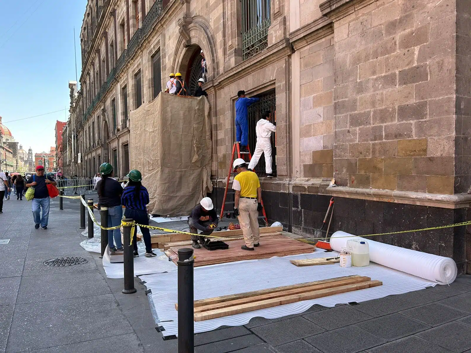 Puerta de Palacio Nacional