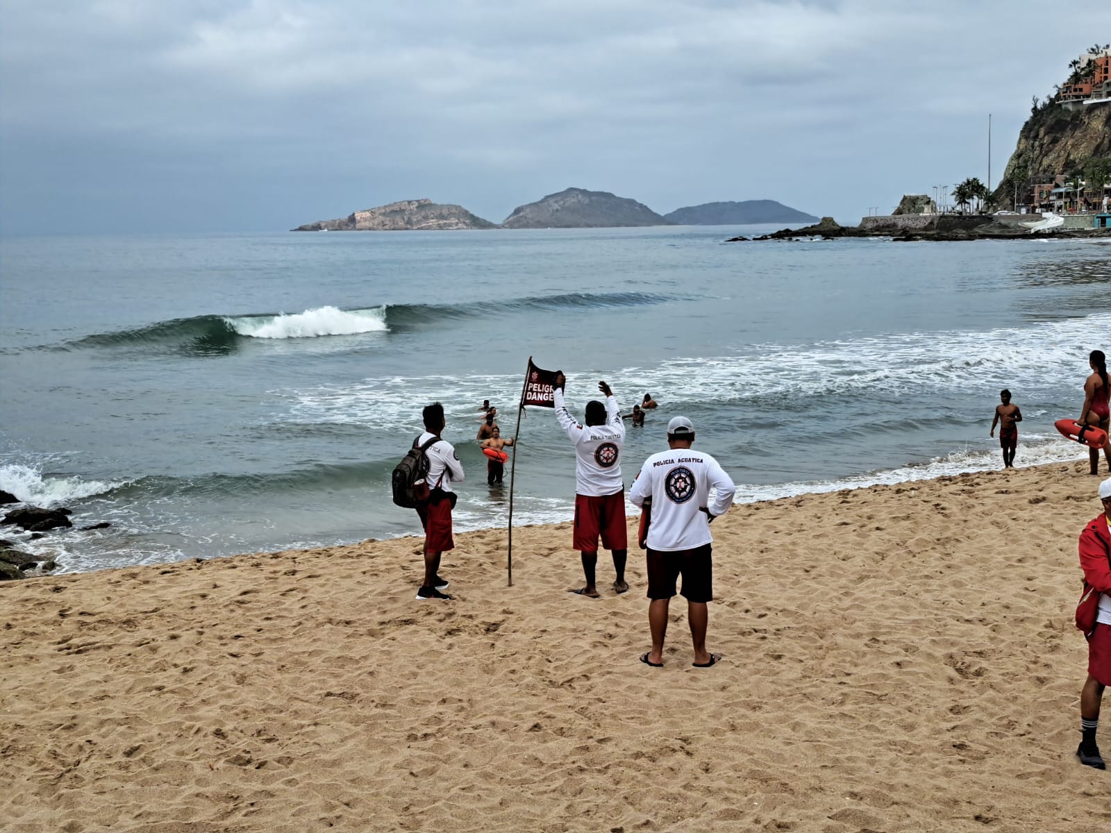 SIMULACRO EN EL MAR MAZATLÁN