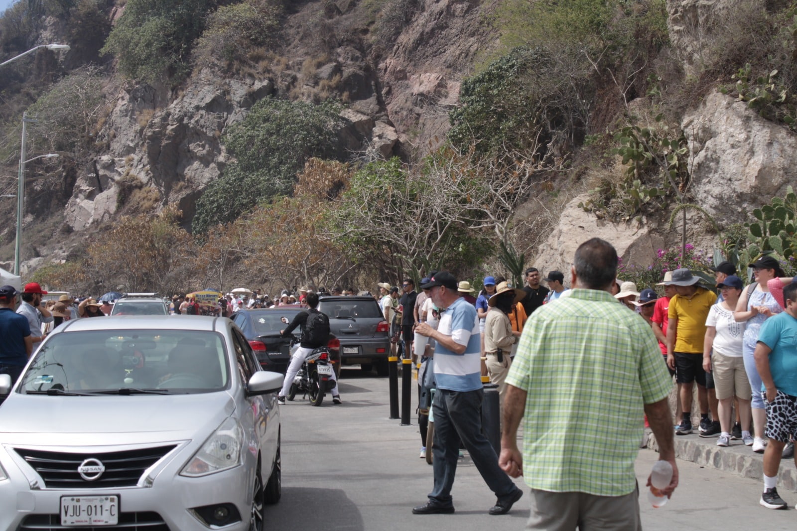 Turistas en Faro de Mazatlán
