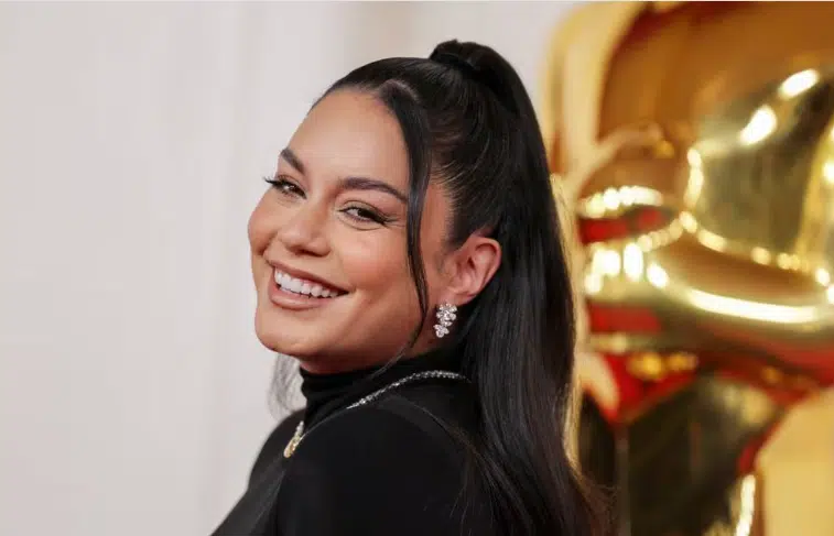 Vanessa Hudgens anuncia su embarazo en la alfombra roja de los Oscar 2024