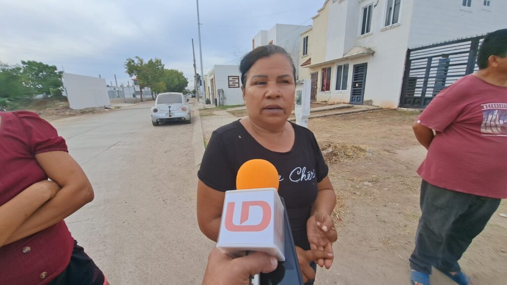 Vecina de la Invasión Bugambilias La Esperanza en Mazatlán en entrevista con Línea Directa