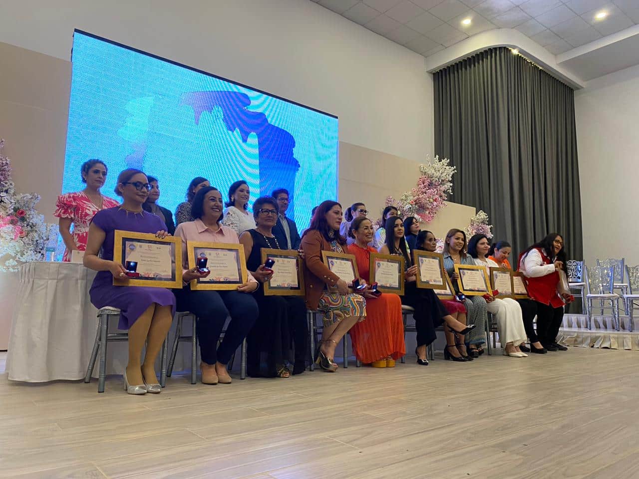 Mujeres en Guasave