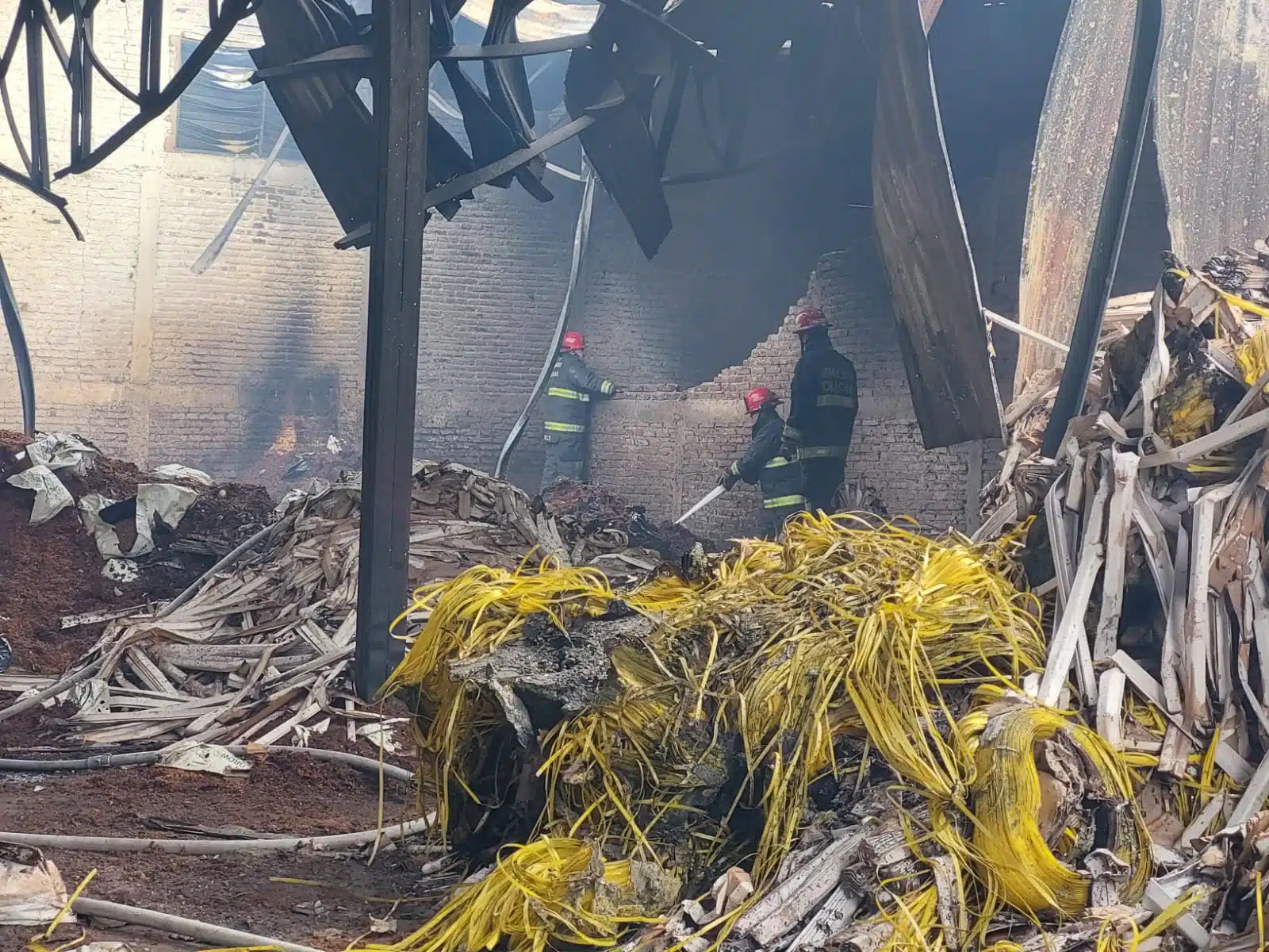 Bodega incendiada