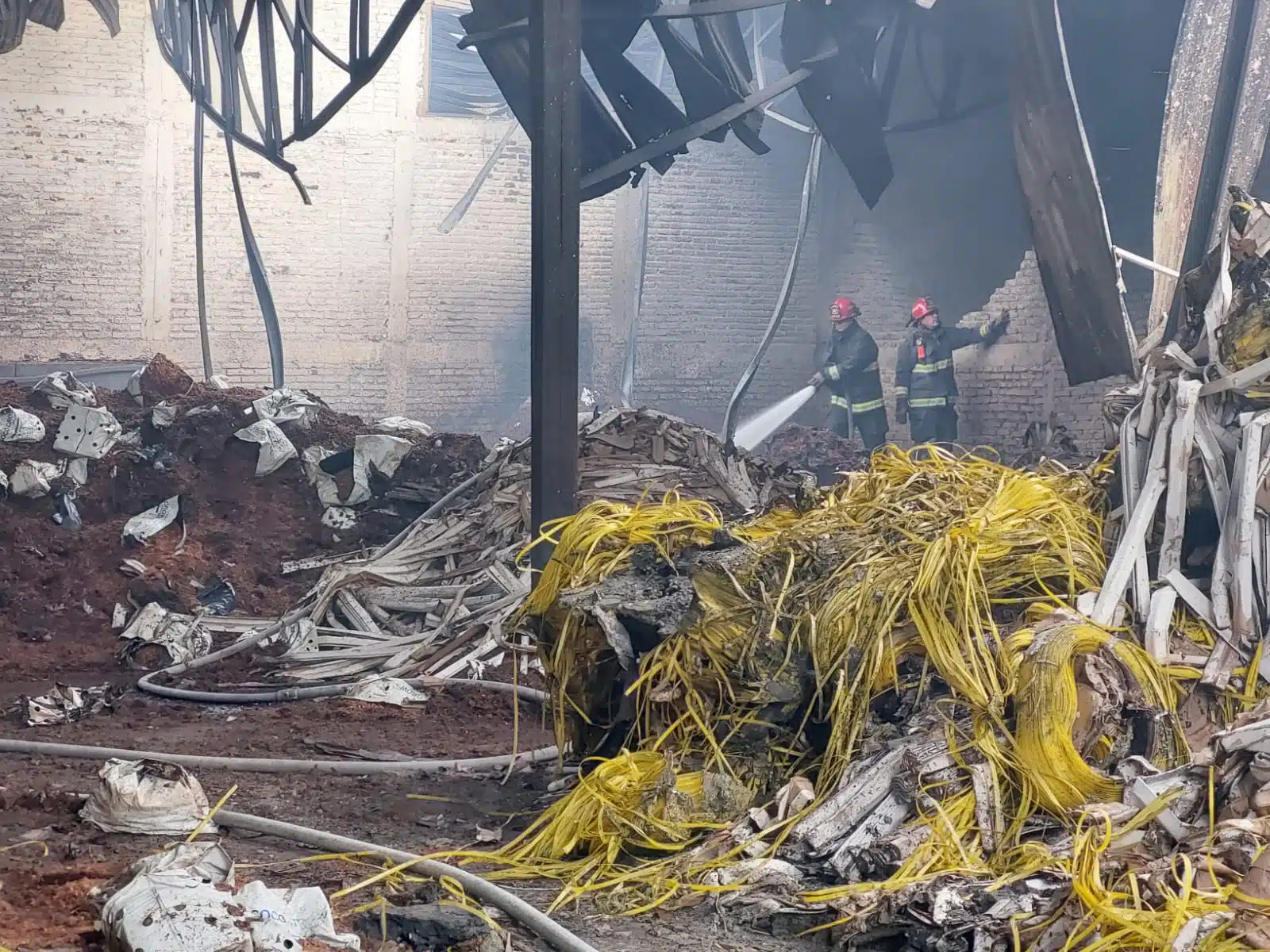 Bodega incendiada 