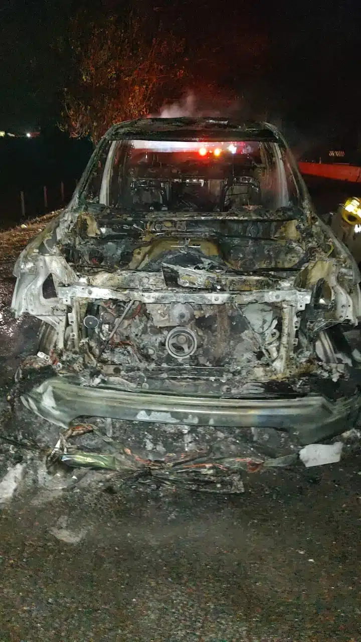 Camioneta quemada