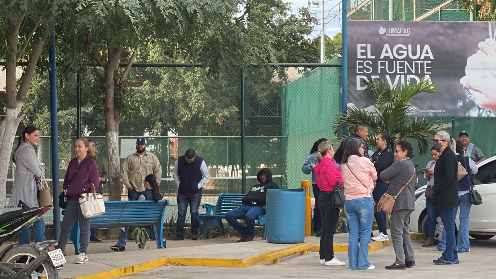 Personas manifestándose