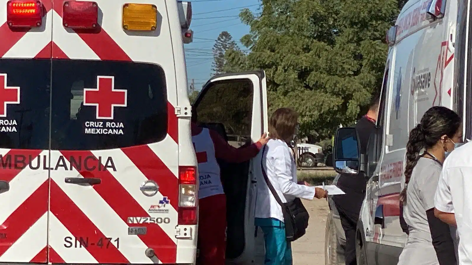 Ambulancia y médicos de Guasave